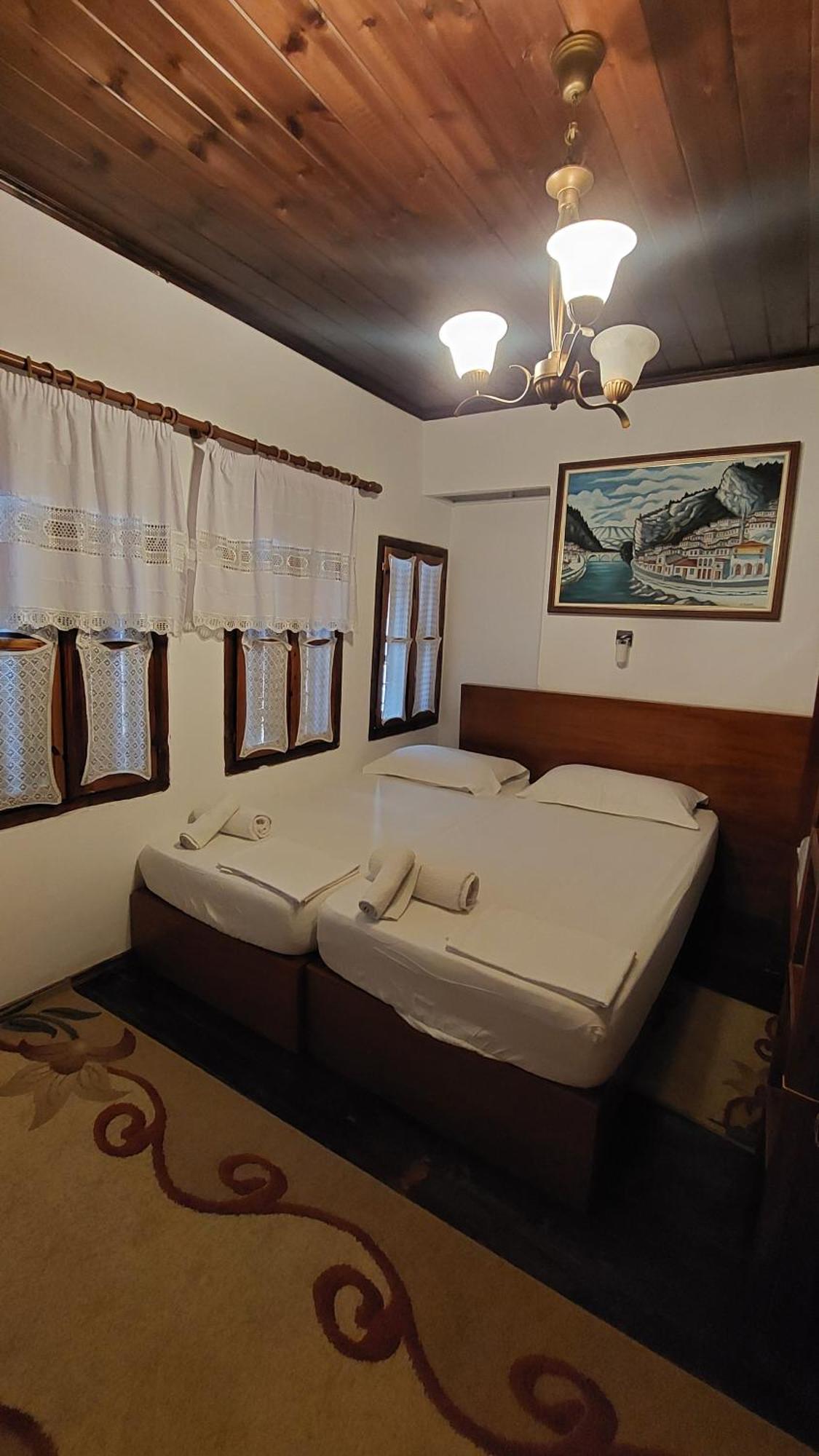 Hava Baci Apartment Berat Luaran gambar